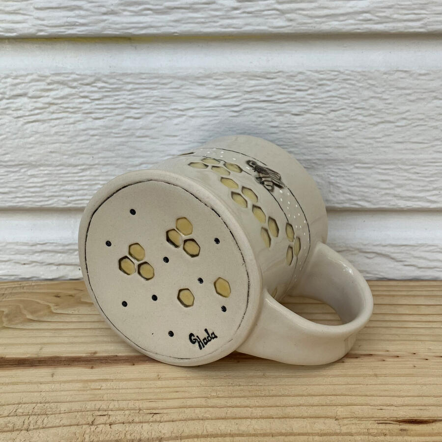 Little bee mug